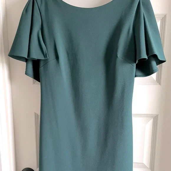 Green dress - Picture 2 of 3